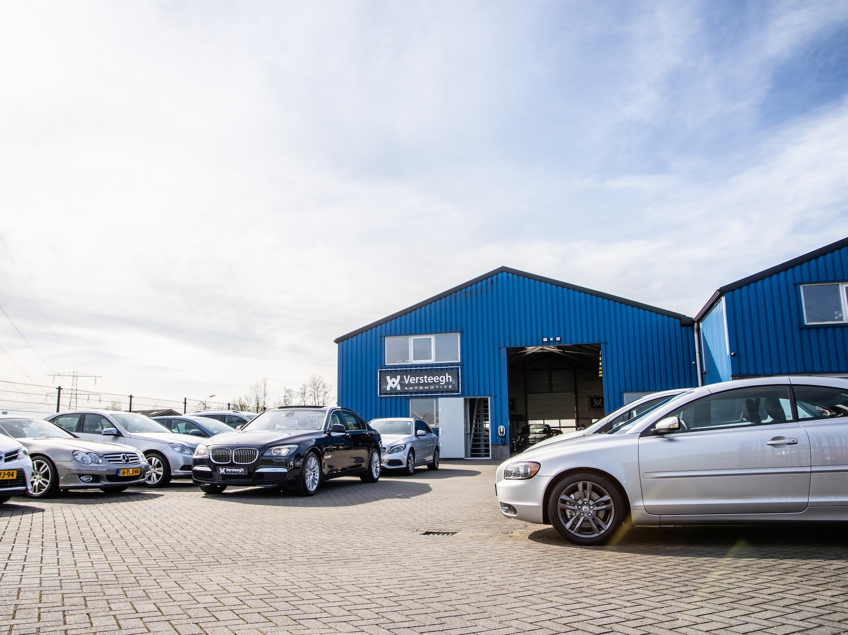 Autodealer Versteegh Automotive in Breukelen – specialist in Lynk & Co occasions met ruime voorraad.